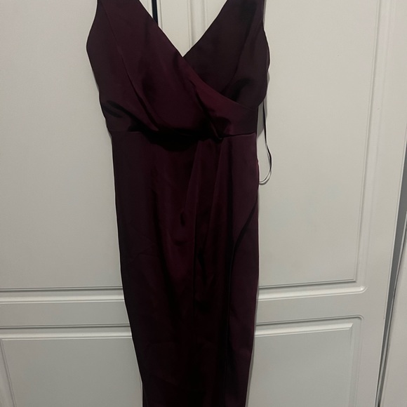 Dress - Picture 3 of 3